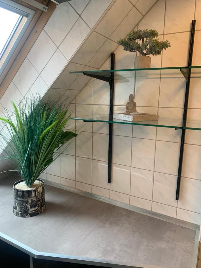 Best-Preis -Vip Lounge- Mit Netflix, Self-Check-In, Ebike Ladestation, Fahrradraum, Wlan Und Netflix - Direkt Am Elberadweg Im Herzen Von Wittenberge Bagian luar foto