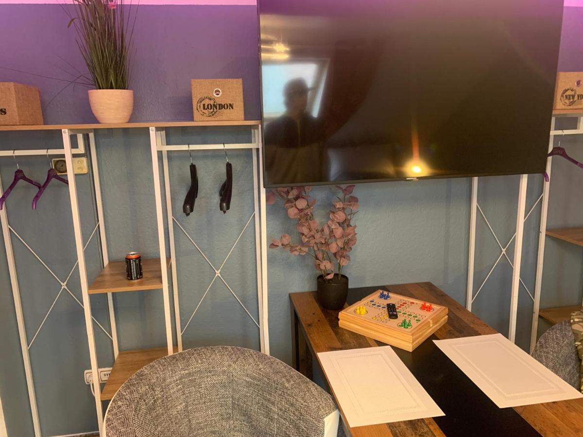 Best-Preis -Vip Lounge- Mit Netflix, Self-Check-In, Ebike Ladestation, Fahrradraum, Wlan Und Netflix - Direkt Am Elberadweg Im Herzen Von Wittenberge Bagian luar foto